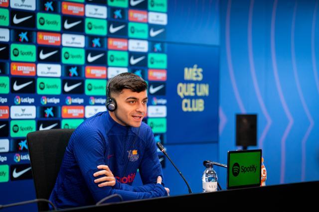 体坛对话佩德里：哈维要求我前移，10个进球是目标